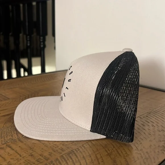 LinkSoul MeshBack / SnapBack Hat - Picture 2 of 9